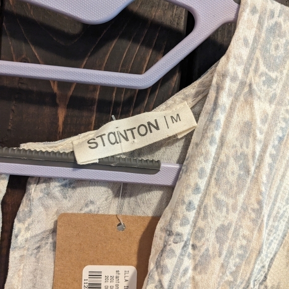 Stanton size M Taupe and grey top - Picture 2 of 5